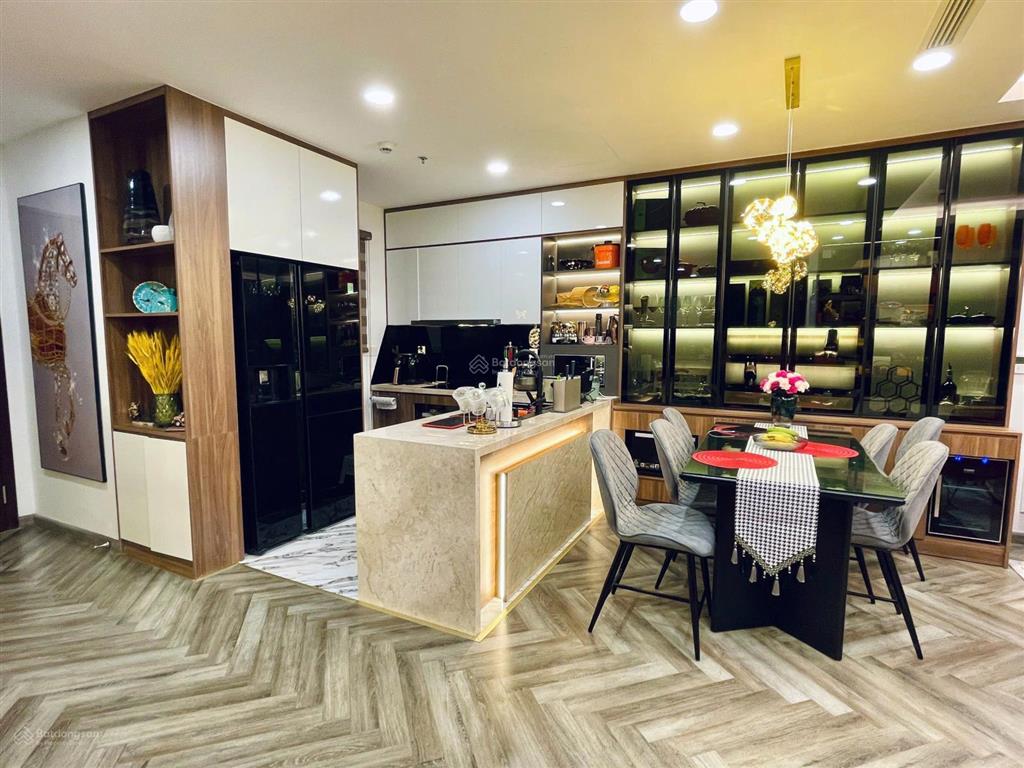 Bán căn hộ 3pn, 2wc tại 275 nguyễn trãi, 15,3 tỷ, 129m2, golden land