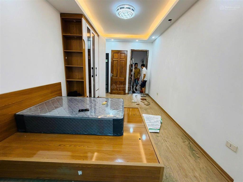 Bán nhà riêng tại phố quan nhân, 9,85 tỷ, 26m2, đẹp, nhiều tiện ích chỉ với