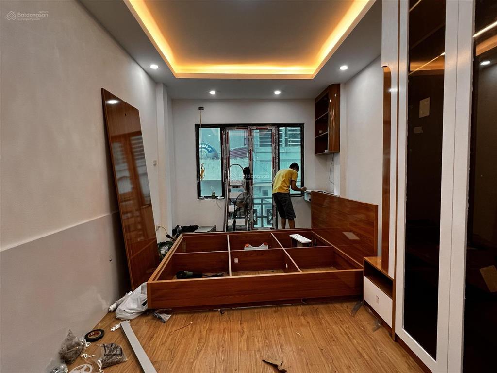 Bán nhà riêng tại phố quan nhân, 9,85 tỷ, 26m2, đẹp, nhiều tiện ích chỉ với