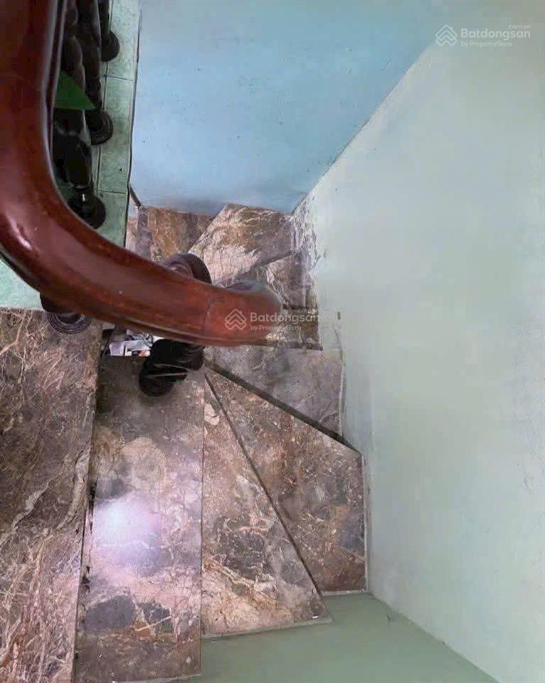 Bán cc 140m2 tại vĩnh hồ, đống đa, giá 7 tỷ vnd, 2pn, 2wc, nội thất cơ bản