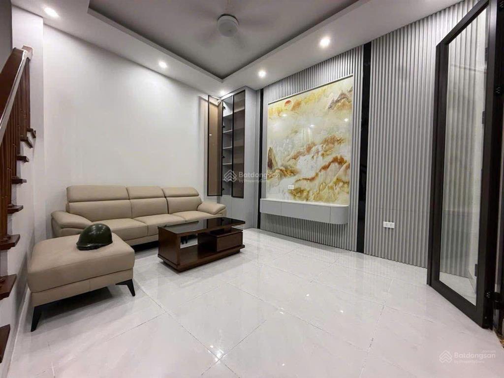 Bán nr view đẹp tại phố trung liệt, 10,9 tỷ, 32m2, 3pn, 3wc, 5 tầng, mặt tiền 6.3m