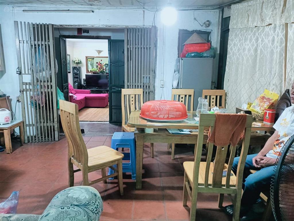 Căn hộ cho thuê tại đặng văn ngữ, 9,5 triệu, 100m2, 4pn, 2wc, đầy đủ tiện nghi