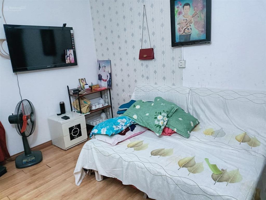 Căn hộ cho thuê tại đặng văn ngữ, 9,5 triệu, 100m2, 4pn, 2wc, đầy đủ tiện nghi