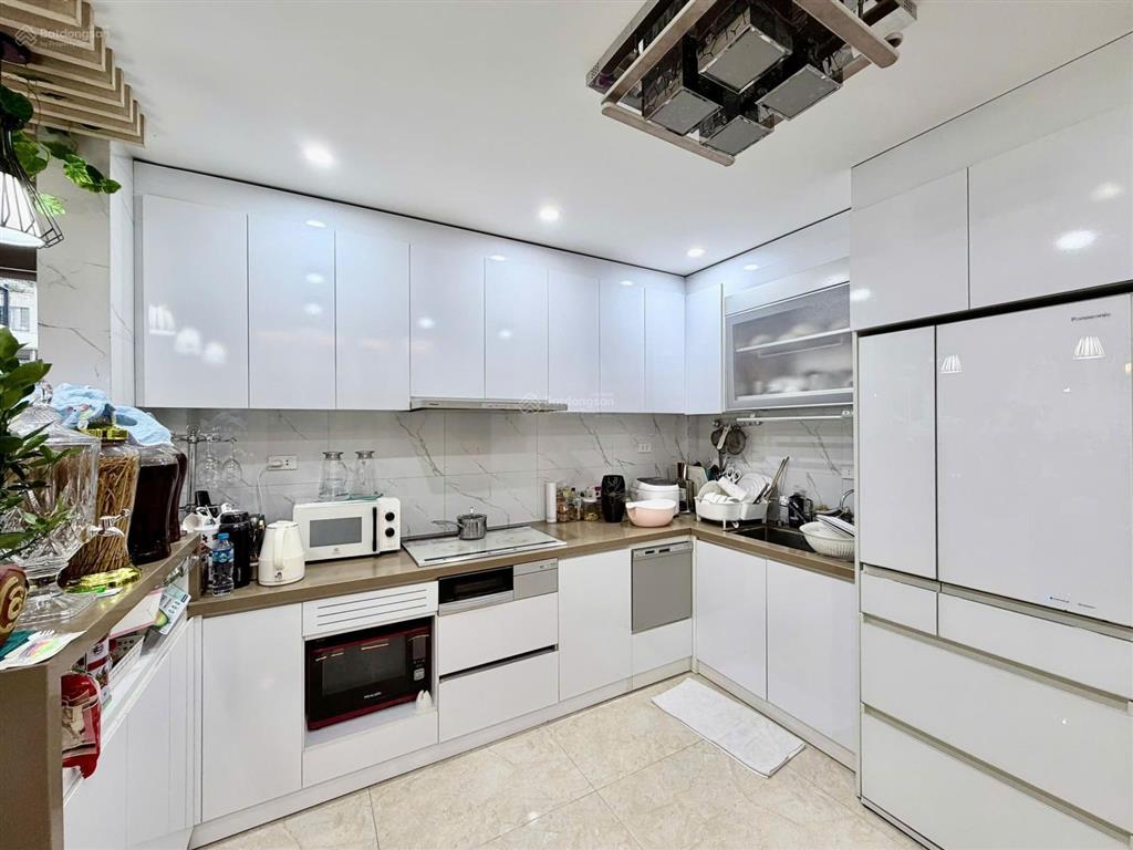 Bán nhà riêng tại phố xã đàn, giá siêu hời 19,5 tỷ, 35m2, 6 tầng, 3pn, 4wc