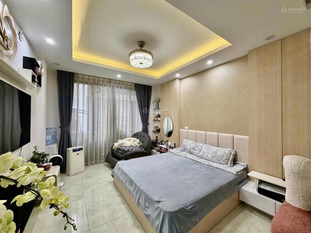 Bán nhà riêng tại phố xã đàn, giá siêu hời 19,5 tỷ, 35m2, 6 tầng, 3pn, 4wc