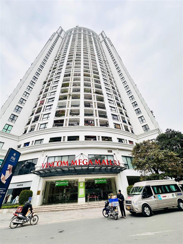 Bán cc royal city, 15,1 tỷ, 124m2, 3pn, 3wc, đầy đủ nội thất tại nguyễn trãi, thanh xuân, hn