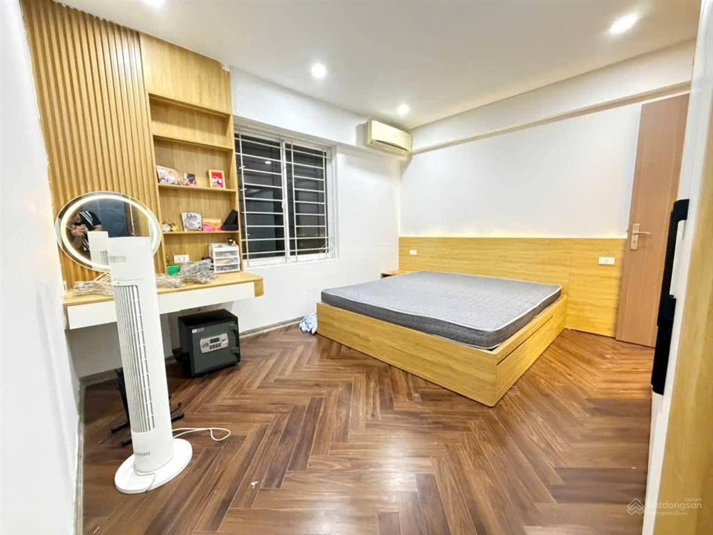 Bán căn hộ 2pn, 95m2 tại capital garden 102 trường chinh, 8,6 tỷ vnd