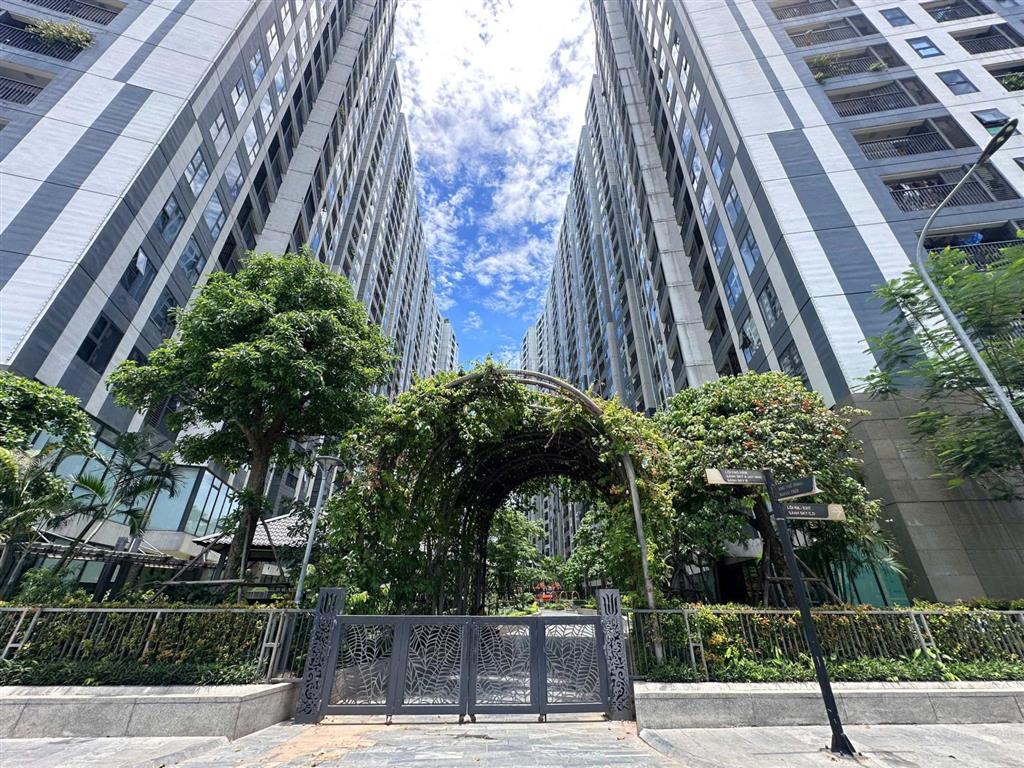 Bán gấp ch đẹp tại imperia sky garden, 9,8 tỷ, 81m2, 2pn, 2wc