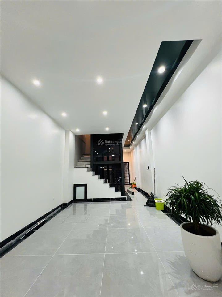 Bán nhà riêng tại khương trung, 17,9 tỷ, 50m2, 6 tầng, 7pn, 5wc, giá ưu đãi!
