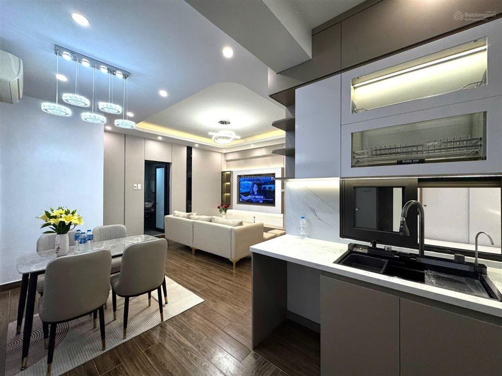 Bán căn hộ cowaelmic, 6,98 tỷ, 70m², 3pn + 2wc, thanh xuân, hà nội hot!