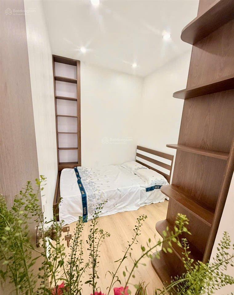 Bán căn hộ chung cư giá cực chất tại phố hoàng đạo thúy, 5,4 tỷ, 51m², 3pn, 2wc