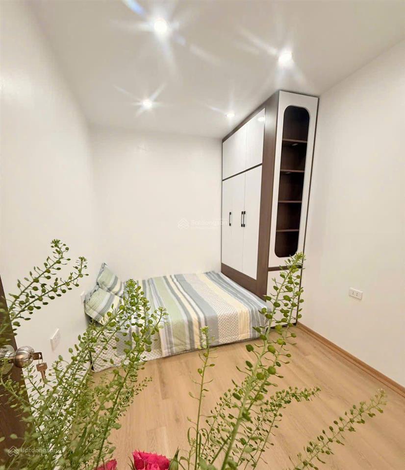 Bán căn hộ chung cư giá cực chất tại phố hoàng đạo thúy, 5,4 tỷ, 51m², 3pn, 2wc
