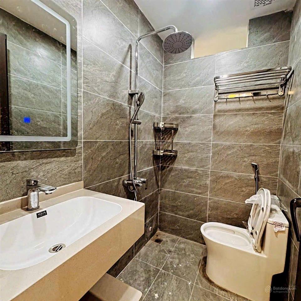 Bán căn hộ chung cư 66m2, 6,2 tỷ tại trần quý kiên, phường dịch vọng, quận cầu giấy, hà nội