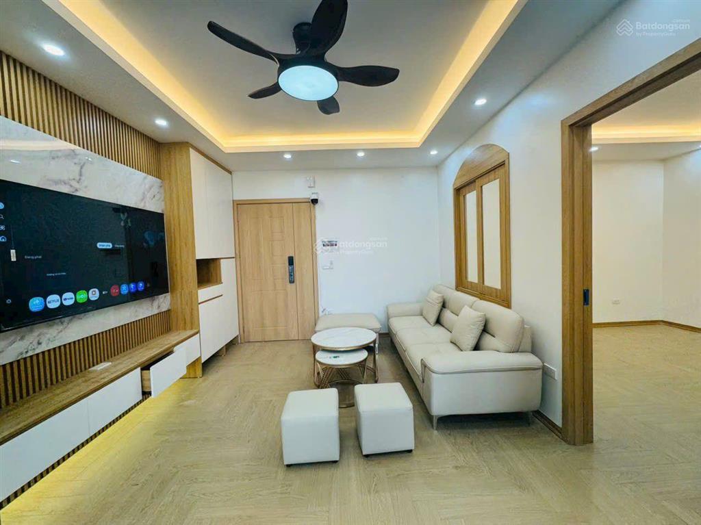 Bán căn hộ cc view đẹp tại phố trần quý kiên, 6,2 tỷ, 66m2, 3pn, 2wc