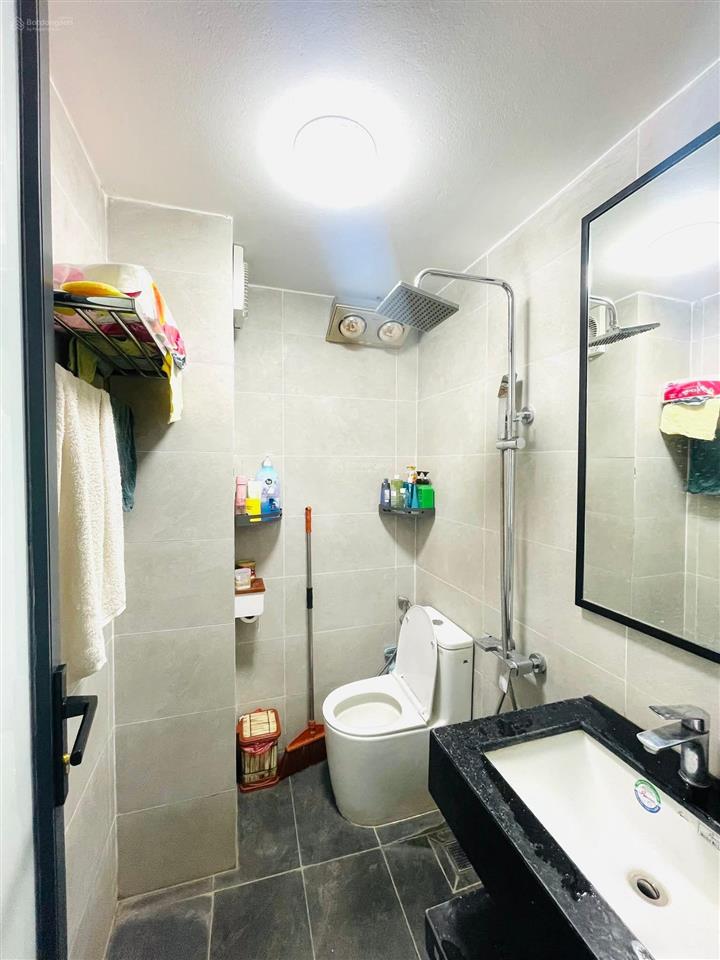 Bán gấp căn hộ chung cư 57m2 giá tốt ở trần quý kiên, dịch vọng, cầu giấy, hà nội