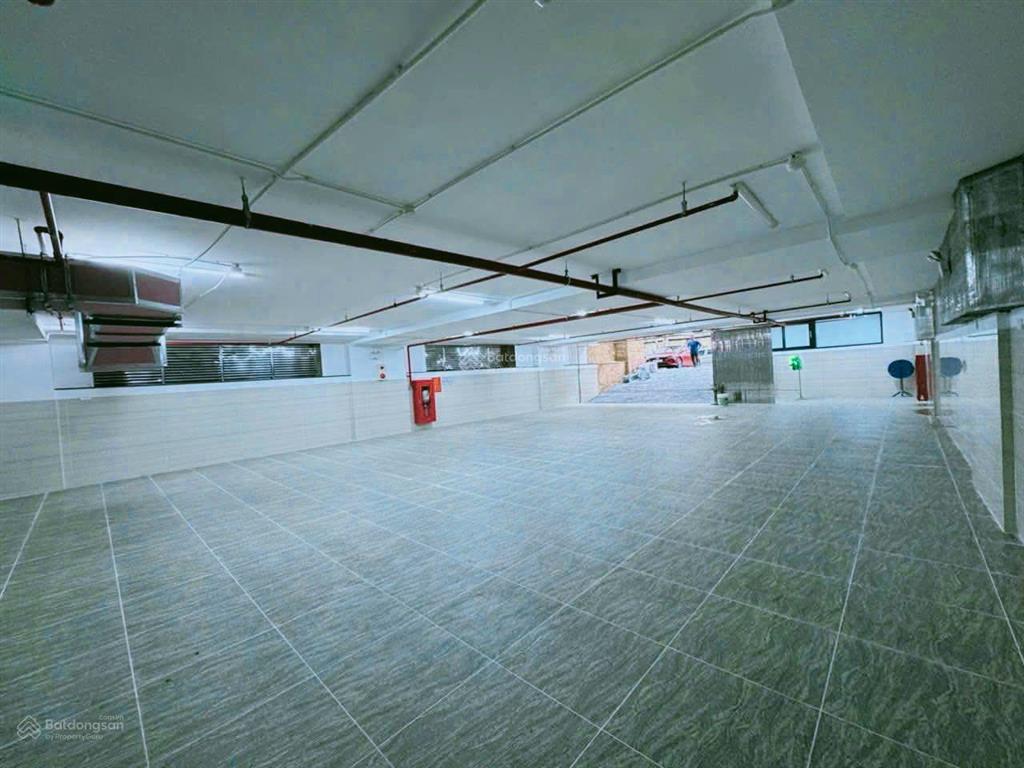 Nhà mặt phố cho thuê tại văn miếu  quốc tử giám, 200 triệu, 200m2