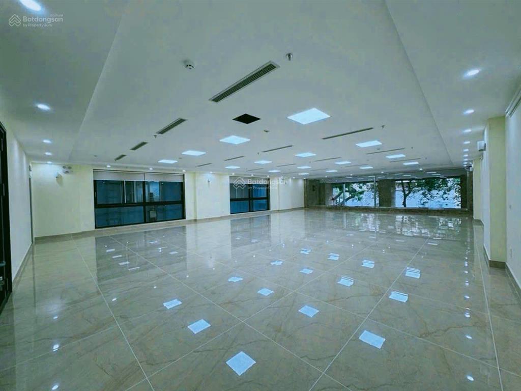 Nhà mặt phố cho thuê tại văn miếu  quốc tử giám, 200 triệu, 200m2