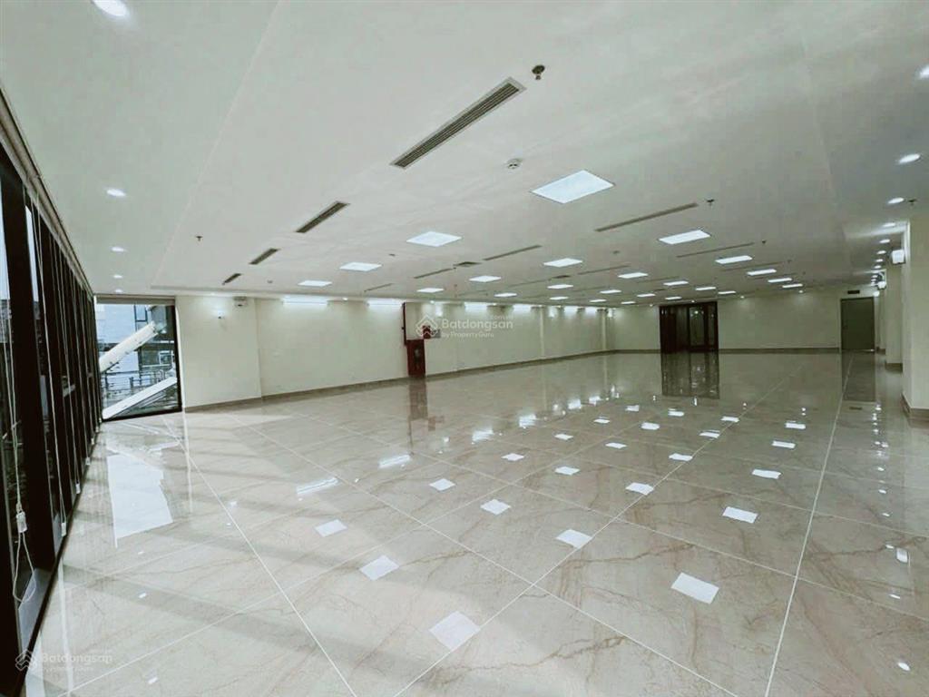 Nhà mặt phố cho thuê tại văn miếu  quốc tử giám, 200 triệu, 200m2