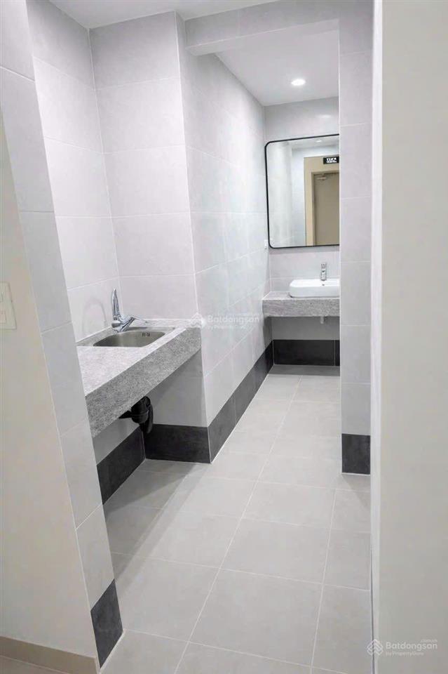Nhà mặt phố cho thuê tại văn miếu  quốc tử giám, 200 triệu, 200m2