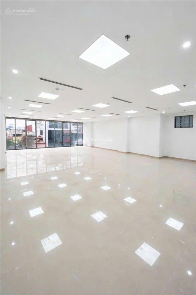 Nhà mặt phố cho thuê tại văn miếu  quốc tử giám, 200 triệu, 200m2