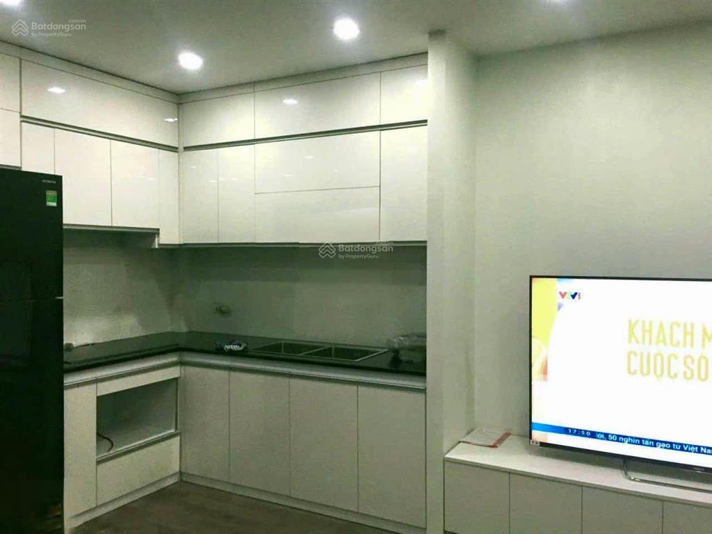 Bán nhà riêng, 35m, 5 tầng, phố hàng bột, phường văn miếu, hà nội
