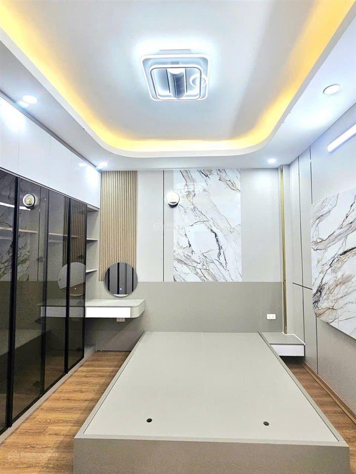 Bán nhà riêng giá siêu hời tại trần hữu tước, 11,3 tỷ, 38,5 m2, 3pn, 4wc