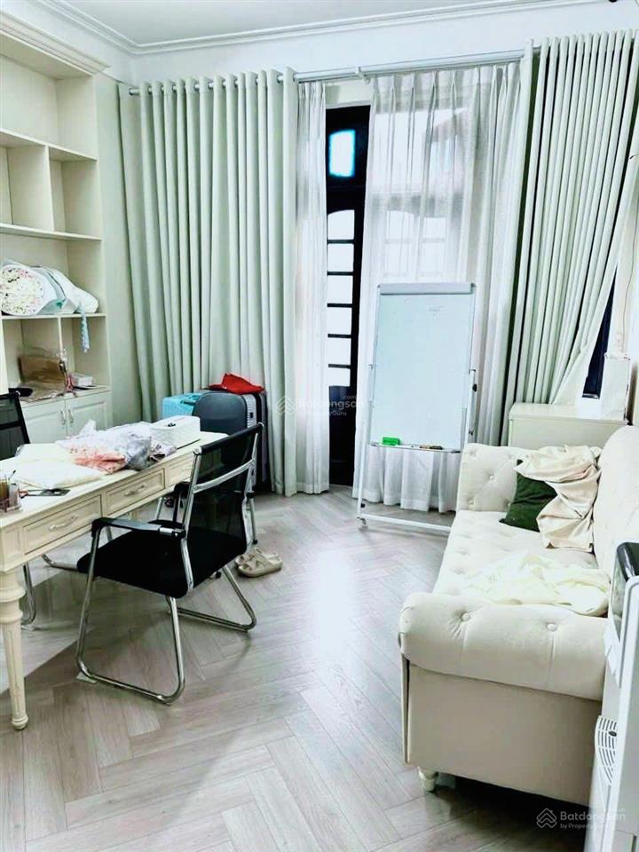 Cho thuê nhà mặt phố tuệ tĩnh, giá cực chất 55 triệu, 75m2, 5pn, 4wc, q. hai bà trưng