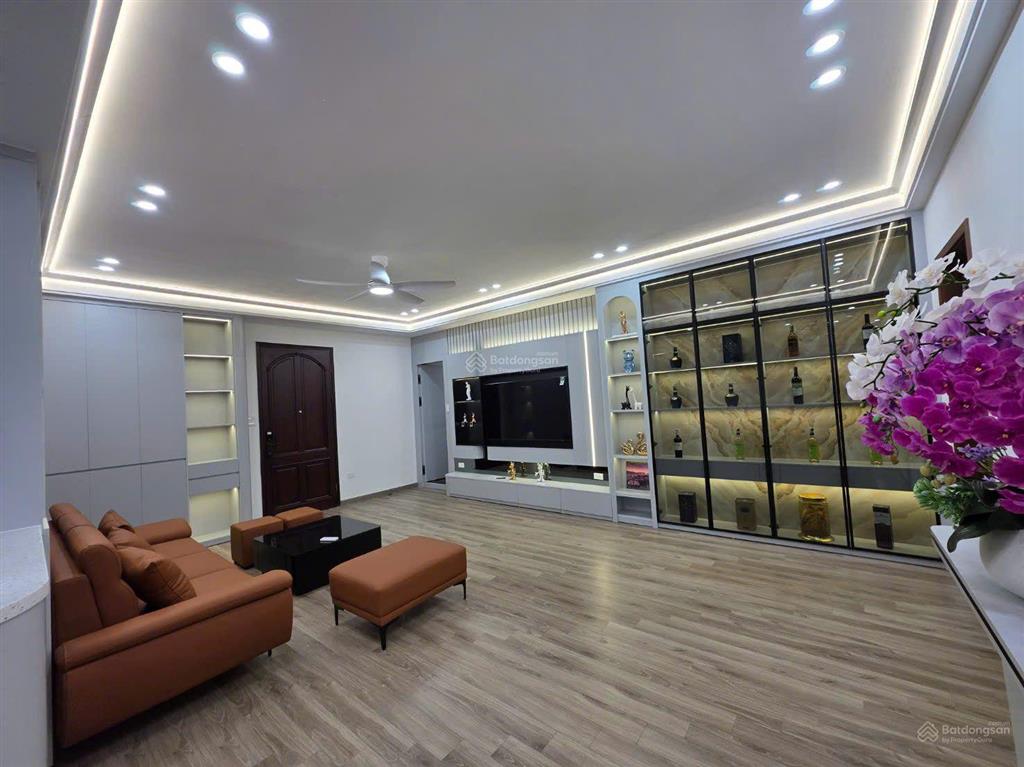 Bán cc 119m2 3pn 2wc tại hoàng đạo thúy, nhân chính, thanh xuân, chỉ với giá ưu đãi 10,7 tỷ vnd