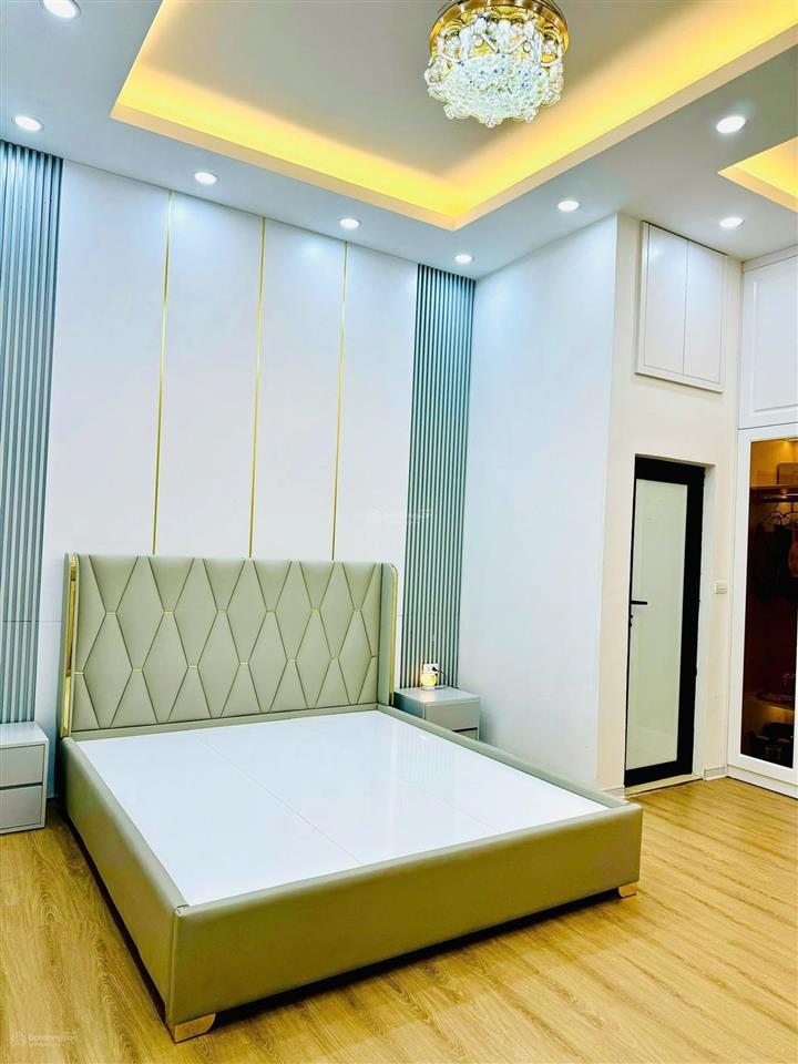 Bán gấp nhà riêng tại đặng tiến đông, 12,2 tỷ, 45 m2, 3pn, 4wc, 6 tầng