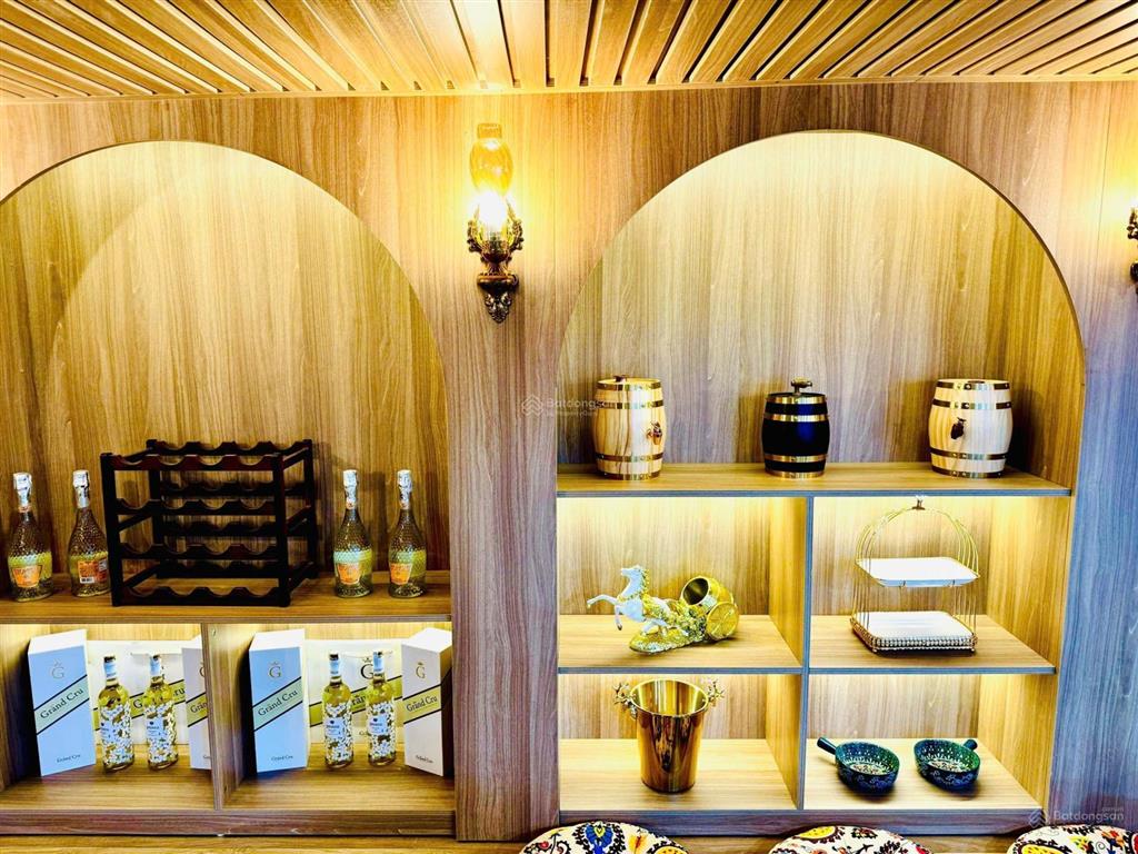 Bán gấp nhà riêng tại đặng tiến đông, 12,2 tỷ, 45 m2, 3pn, 4wc, 6 tầng