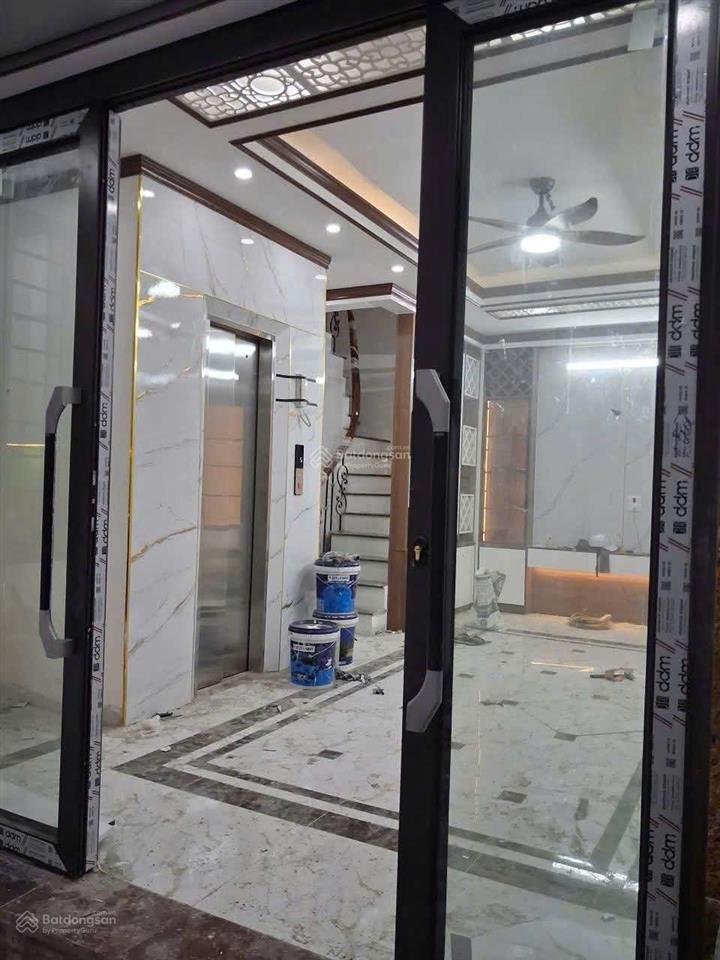 Cho thuê nhà riêng 40m2, 18 triệu vnd tại hoàng hoa thám, p thụy khuê, q.tây hồ