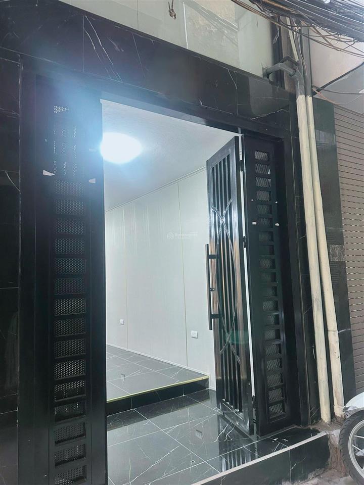 Bán nhà riêng tại cửa bắc, 7 tỷ, 21.5 m2, 3pn + 4wc + bếp, 5 tầng