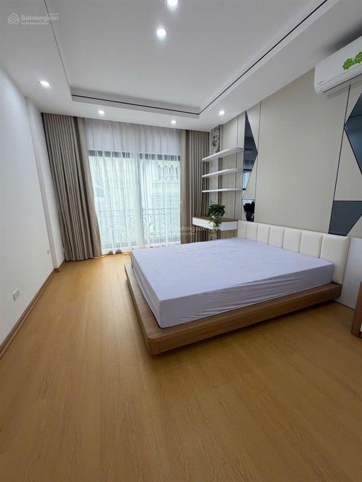 Bán nhà riêng tại khương trung, 11,5 tỷ, 36 m2, đẹp nhiều tiện ích giá ưu đãi