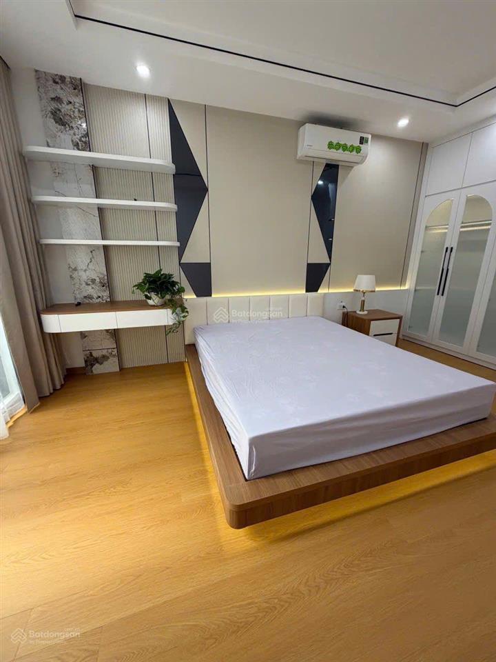 Bán nhà riêng tại khương trung, 11,5 tỷ, 36 m2, đẹp nhiều tiện ích giá ưu đãi