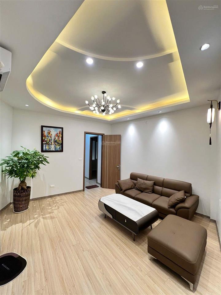 Bán nhà phố hào nam, giá tốt 12,9 tỷ, 50m2, 8pn, 4wc, view đẹp