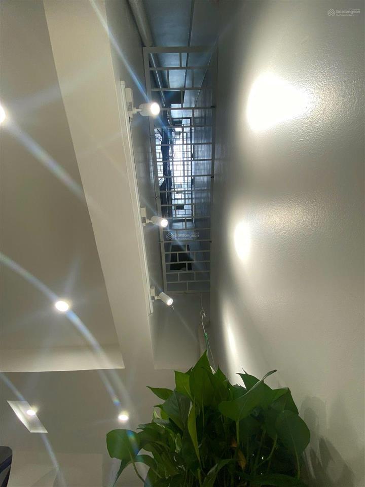 Bán nhà phố hào nam, giá tốt 12,9 tỷ, 50m2, 8pn, 4wc, view đẹp