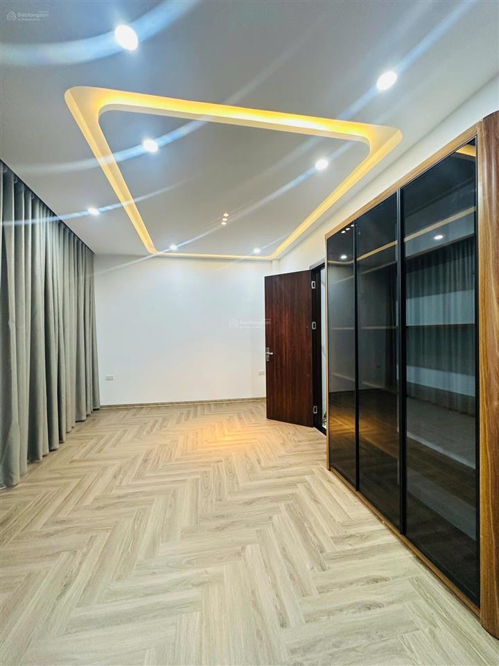 Bán nhà riêng tại phố xã đàn, giá tốt, 11,5 tỷ, 30 m2, 3pn, 5wc