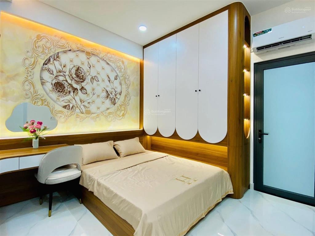 Bán nhà gần cv gia định  nguyễn kiệm, phú nhuận. giá 4 tỷ 110 / 51.4m2. shr, hẻm 5m thông thoáng