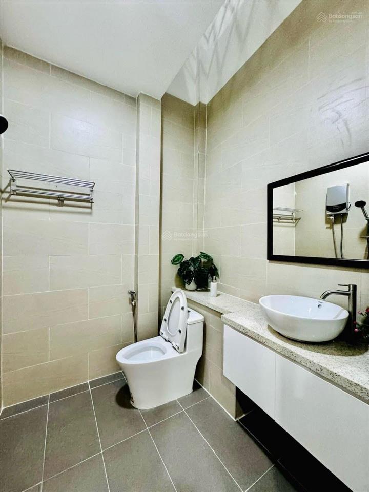 Bán nhà 60m2 ngay nguyên hồng, gò vấp. giá 3 tỷ 820  khu dân cư hiện hữu, giá cực tốt, hẻm 5m