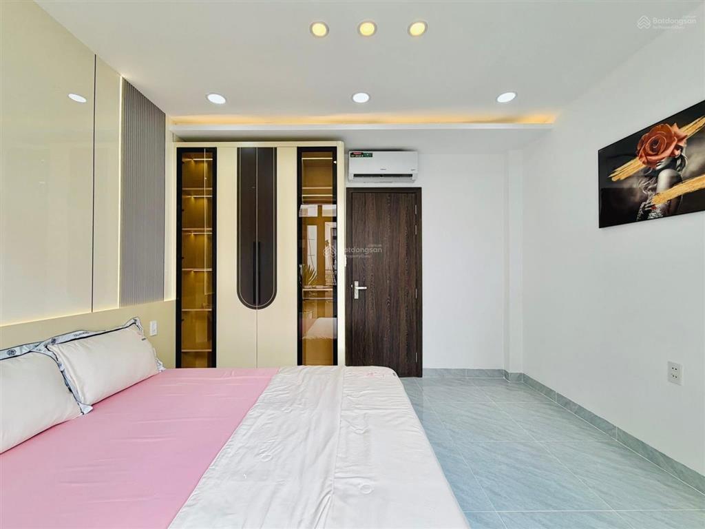 Bán nhanh căn nhà 52.8m2 ngay lê quang định, gò vấp  3 tỷ 350, hẻm 5m. shr, pháp lí sạch.  ngay!