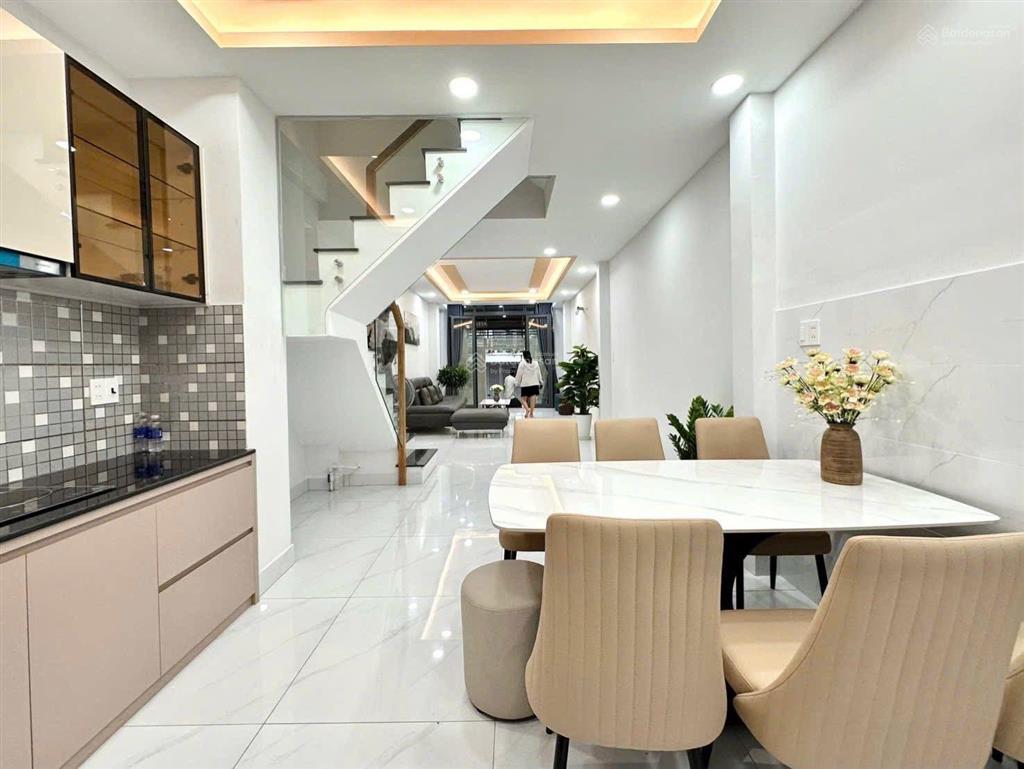 Cực hiếm, căn chính chủ 52.8m2 ngay quang trung, gò vấp  4.1 tỷ. shr, hẻm ô tô, khu vực sầm uất