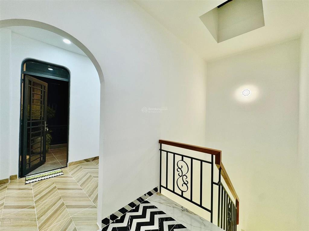 Nhà đẹp 59.2m2 sát chợ gò vấp  lý thường kiệt, gò vấp. giá 3 tỷ 820. shr, hẻm ô tô 4.5m thông