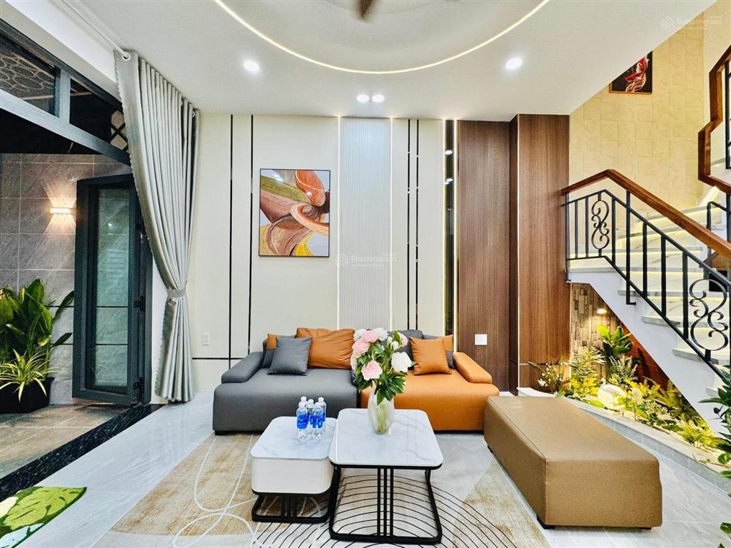 Nhà đẹp 59.2m2 sát chợ gò vấp  lý thường kiệt, gò vấp. giá 3 tỷ 820. shr, hẻm ô tô 4.5m thông