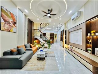 Nhà đẹp 59.2m2 sát chợ gò vấp  lý thường kiệt, gò vấp. giá 3 tỷ 820. shr, hẻm ô tô 4.5m thông