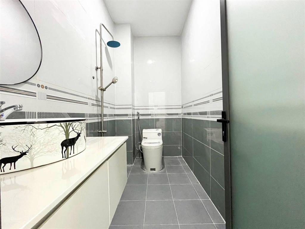 Bán nhà 2 lầu, hẻm 5m ngay nguyễn xí, bình thạnh  3 tỷ 220 / 58.8m2, hẻm xe hơi 5m. sổ hồng riêng