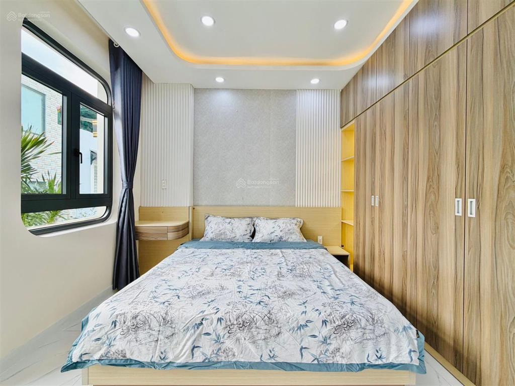 Bán nhà gần sân bay  đ. nguyễn văn công, gò vấp. giá 3 tỷ 220 / 51m2. shr, gần nhiều tiện ích