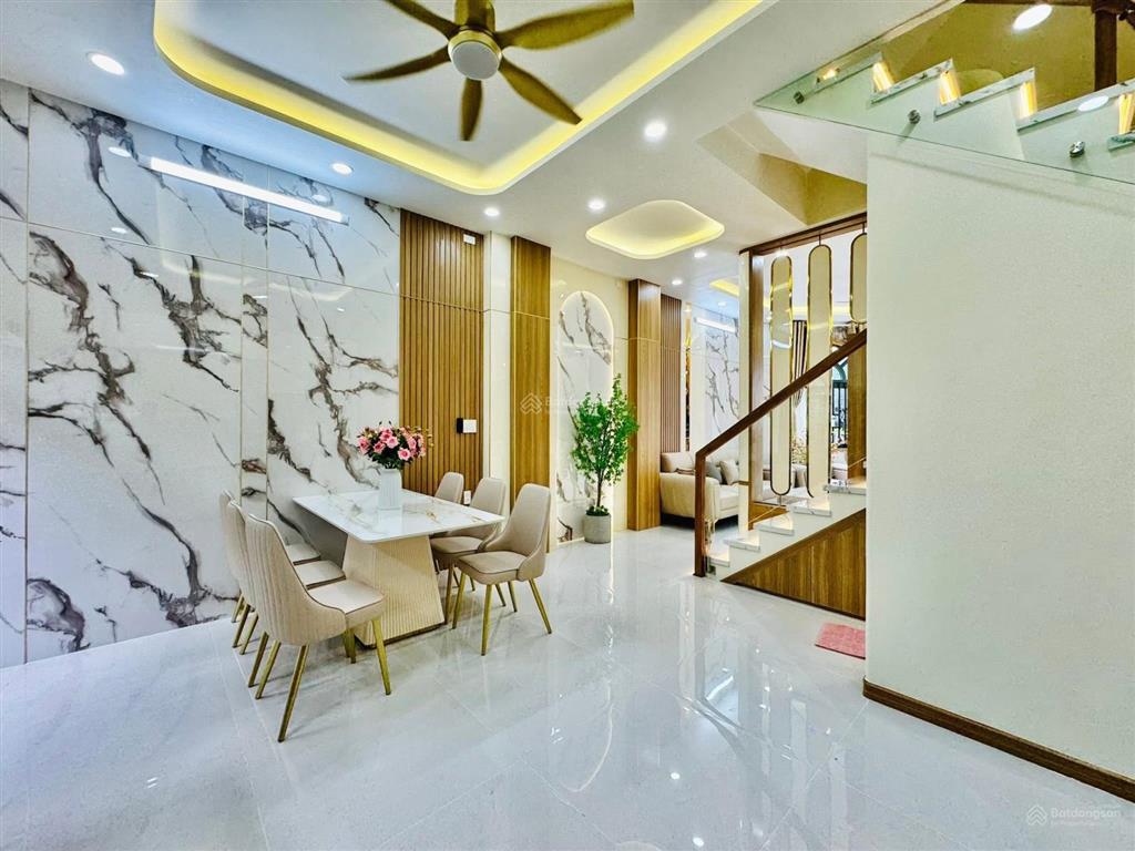 Bán nhanh căn nhà hẻm 1/ đ. bạch đằng, tân bình. 55.2m2. hẻm xe hơi, vị trí đắc địa