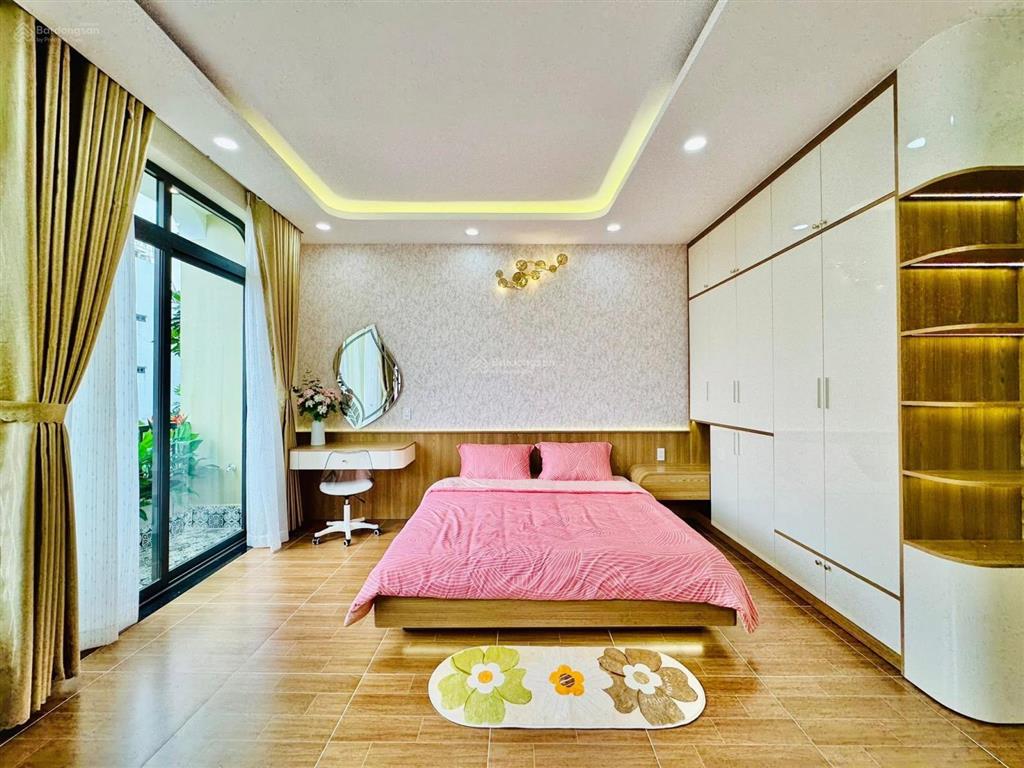 Bán nhanh căn nhà hẻm 1/ đ. bạch đằng, tân bình. 55.2m2. hẻm xe hơi, vị trí đắc địa