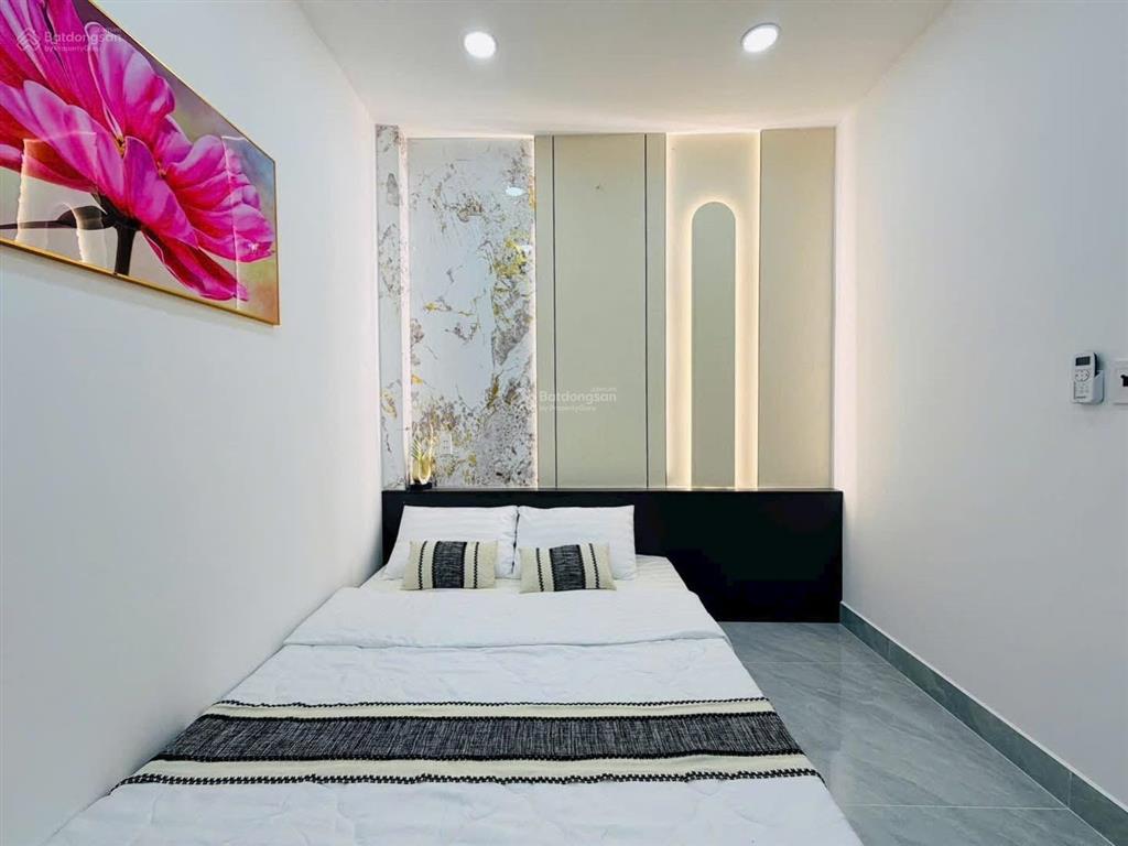 Bán nhanh căn nhà đường lê quang định, bình thạnh. 51.4m2. shr, hẻm xe hơi 5m