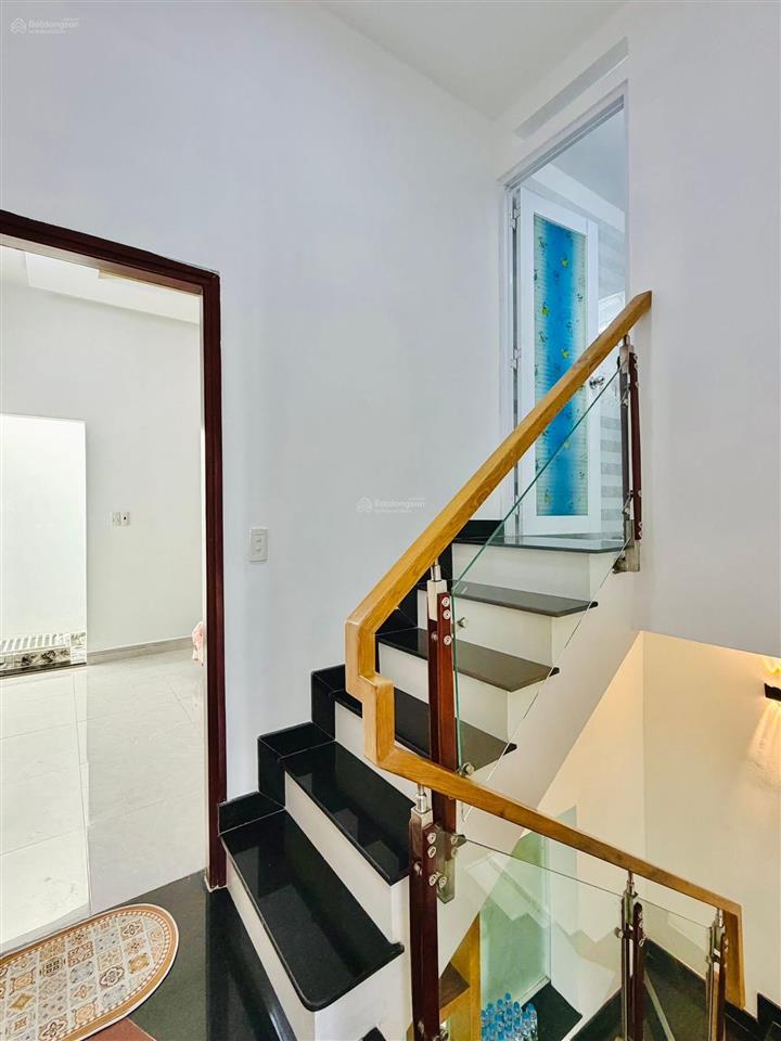 Bán nhà gần chợ cây quéo  hoàng hoa thám, bình thạnh. 49m2, hẻm 4,5m an ninh